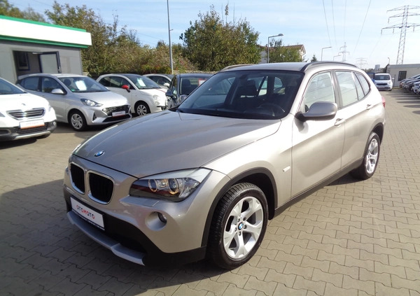 BMW X1 cena 42900 przebieg: 156000, rok produkcji 2011 z Kietrz małe 352